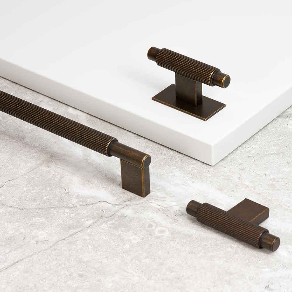 Bouton T Arpa - Laiton Antique